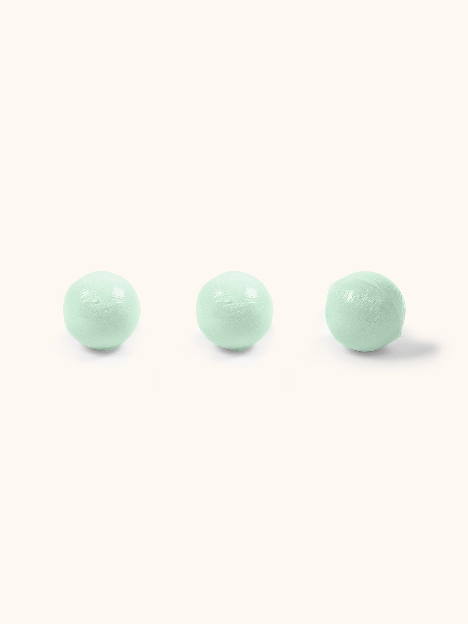 Petit Bon Bon Sweetheart Pink Bath Bombs – Studio Oh!
